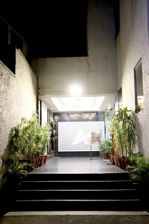 Hotel Blue Pearl Bhopal Buitenkant foto
