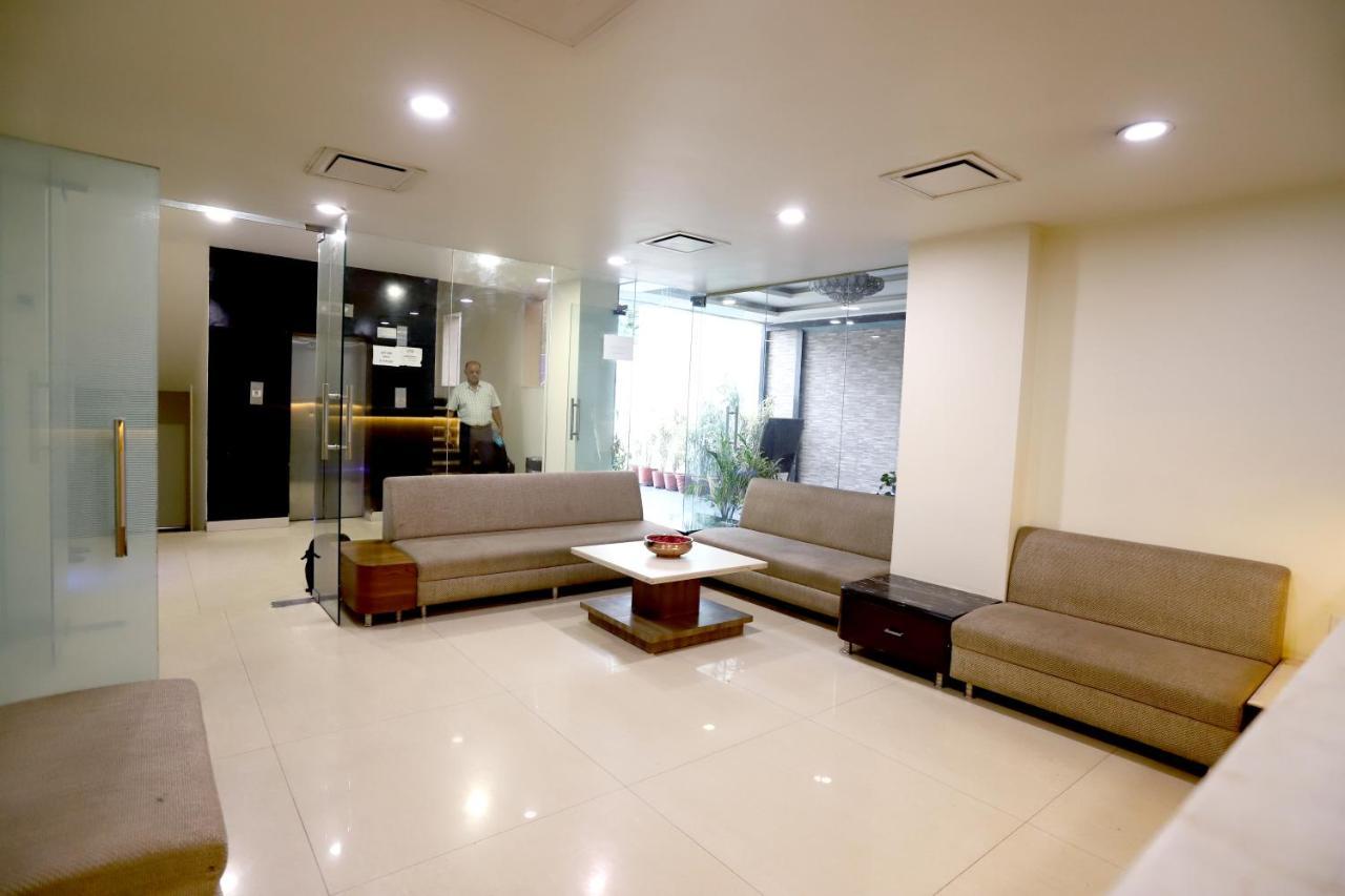 Hotel Blue Pearl Bhopal Buitenkant foto