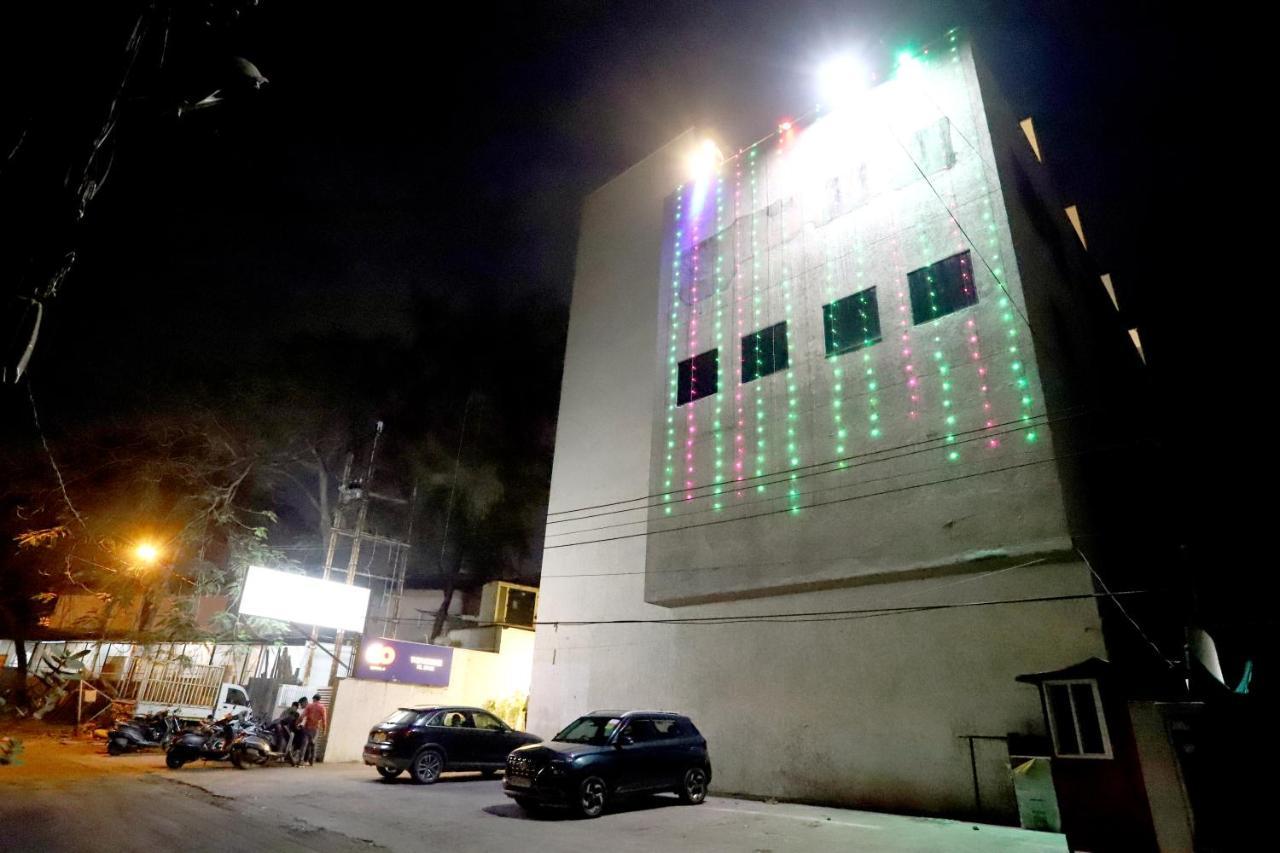 Hotel Blue Pearl Bhopal Buitenkant foto