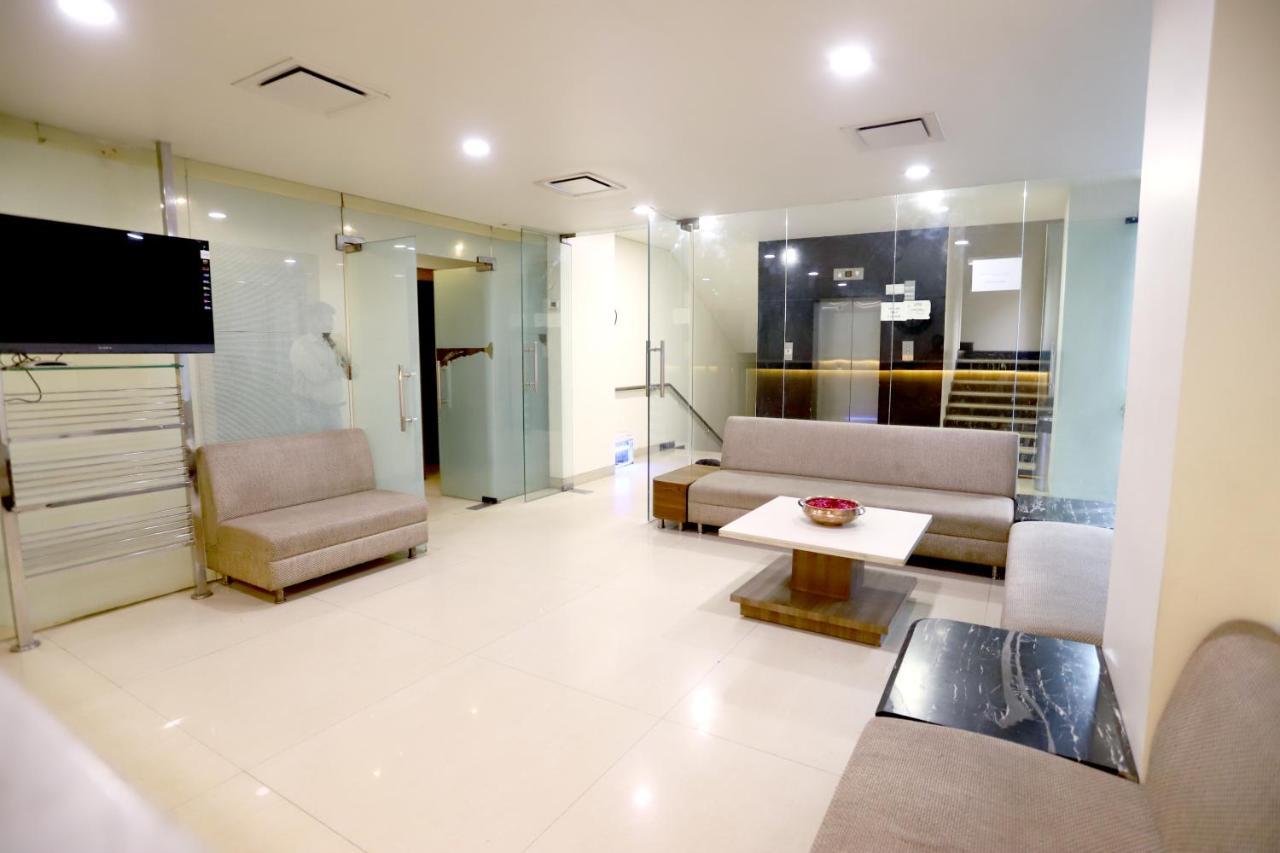Hotel Blue Pearl Bhopal Buitenkant foto