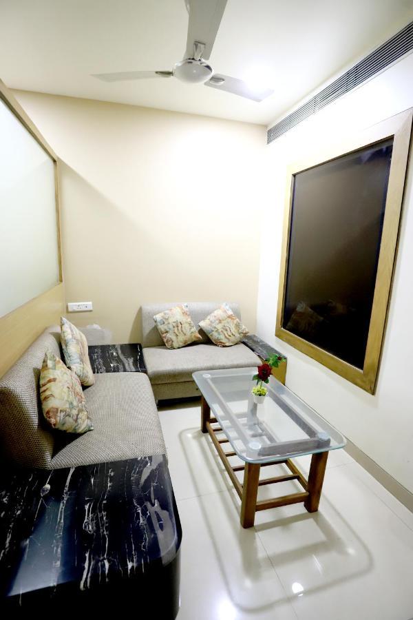 Hotel Blue Pearl Bhopal Buitenkant foto